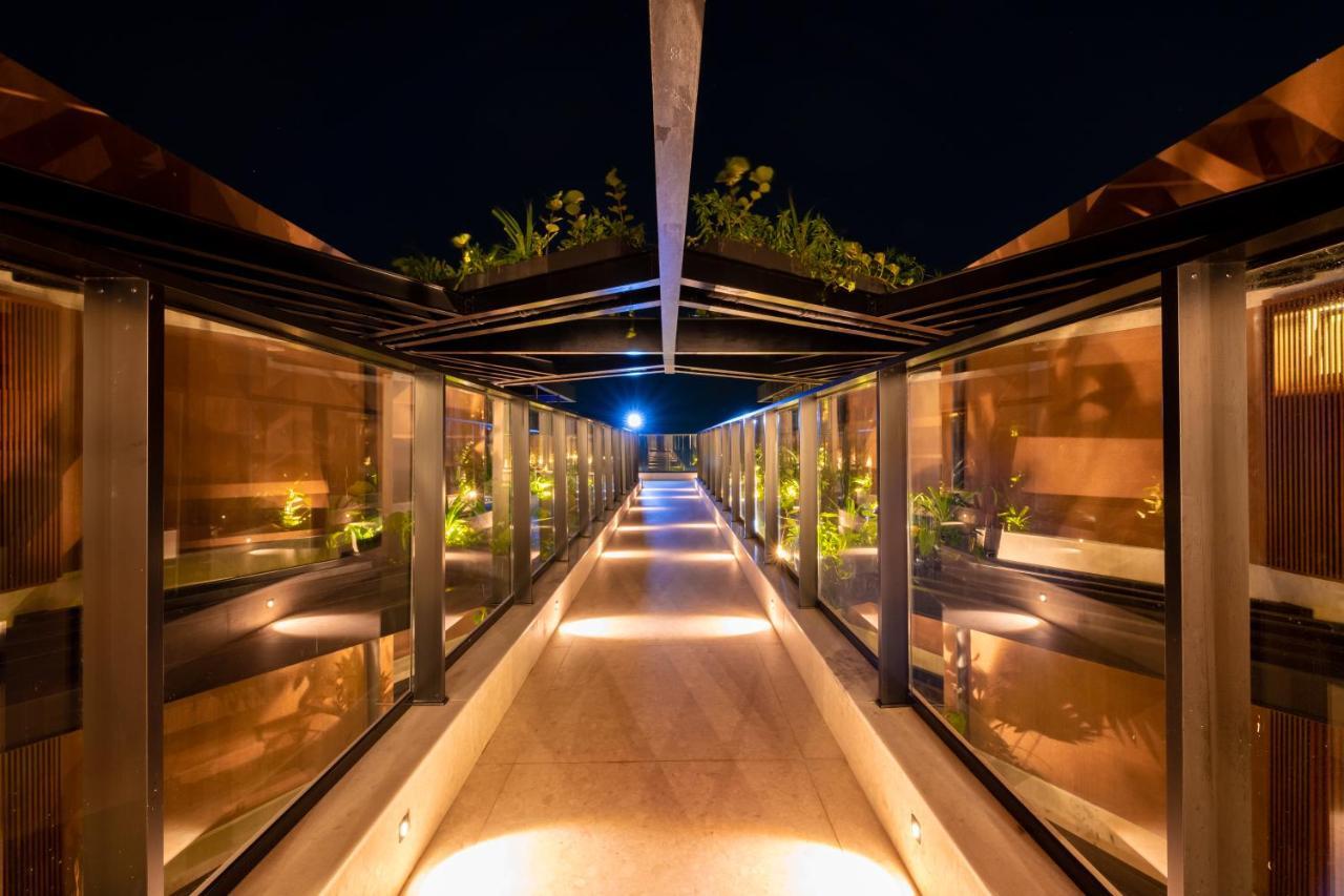 Ba'Ra Hotel Joao Pessoa Exterior photo The Skywalk
